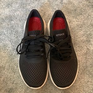 Crocs LiteRide. Black. Size 8